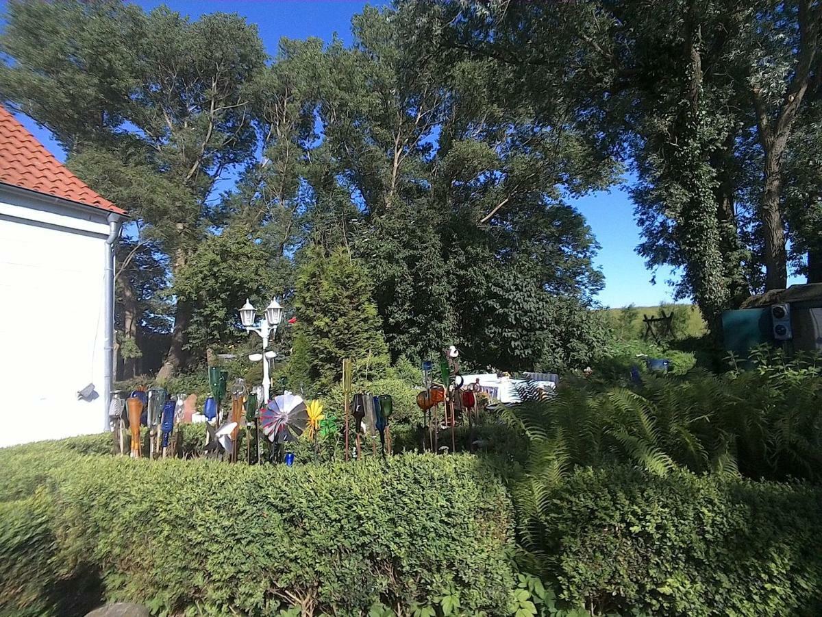Gaestehaus Hemmerdeich-Alte Schule Oldenswort Exterior photo